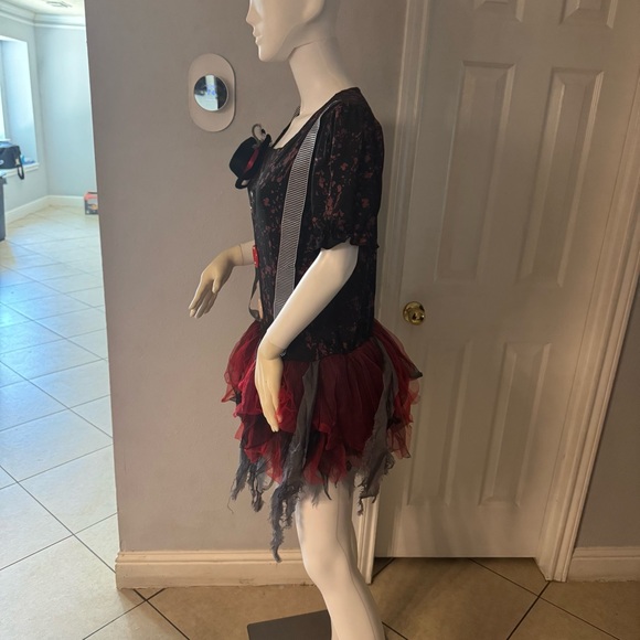 Women’s Killer Clown Costume 
Size L/XL 14-16
In great condition - Picture 6 of 11